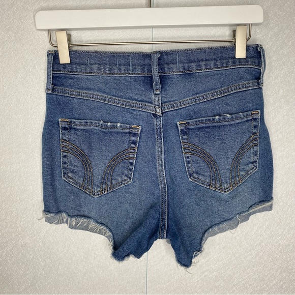 Hollister High Rise Short Short Size 1 - Picture 7 of 7